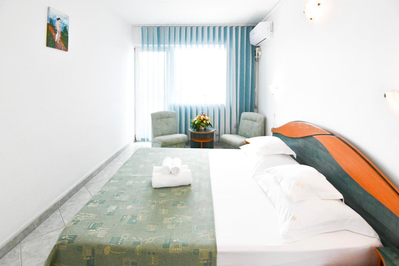 Complex Tismana 3* All Inclusive Jupiter Zewnętrze zdjęcie